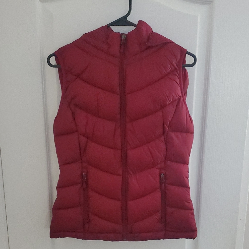 Red Puffer Vest 💎